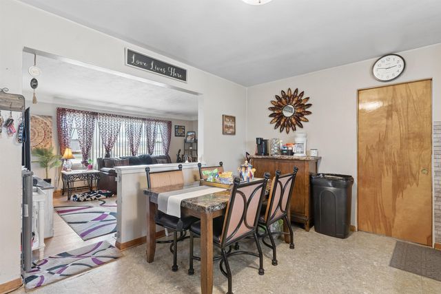 1215 W 1st Street, Cedar Falls, IA 50613