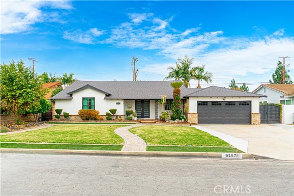 9287 Muller, Downey, CA 90241
