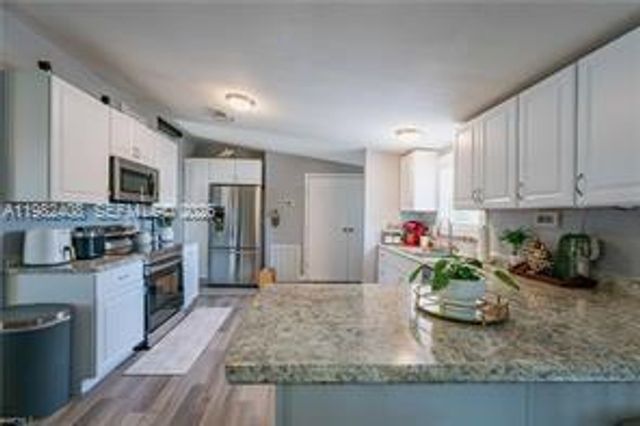 4018 Caloosa Loop, La Belle, FL 33935