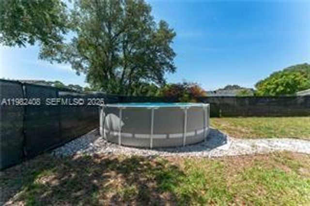 4018 Caloosa Loop, La Belle, FL 33935