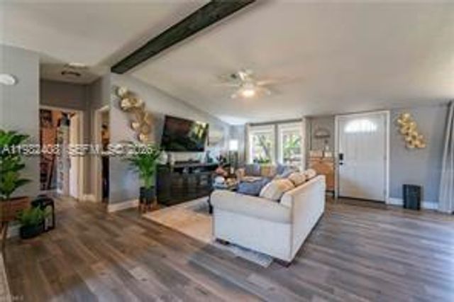 4018 Caloosa Loop, La Belle, FL 33935