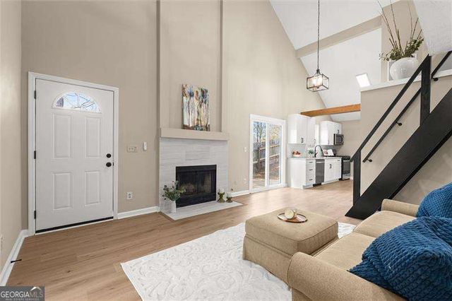 1914 Brittania Circle, Woodstock, GA 30188