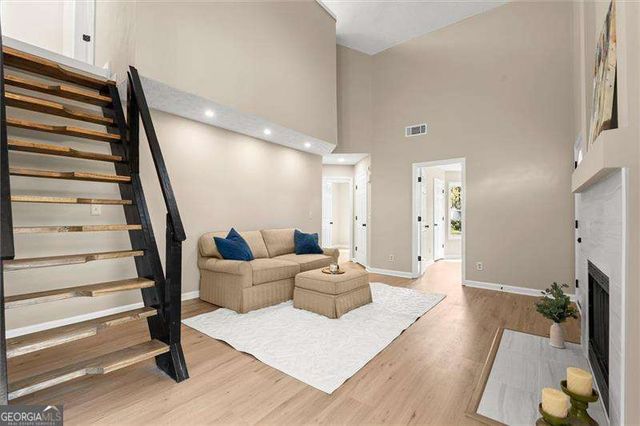 1914 Brittania Circle, Woodstock, GA 30188