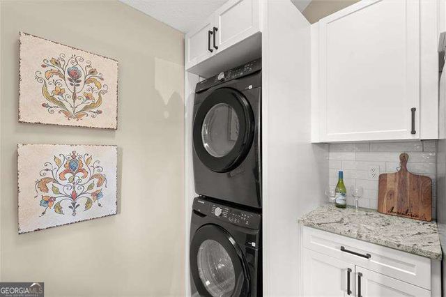 1914 Brittania Circle, Woodstock, GA 30188