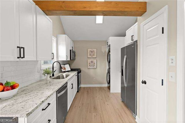 1914 Brittania Circle, Woodstock, GA 30188