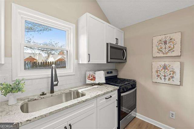 1914 Brittania Circle, Woodstock, GA 30188