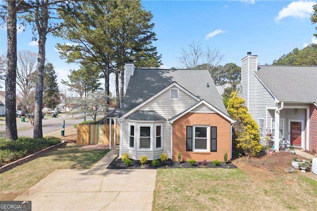 1914 Brittania Circle, Woodstock, GA 30188