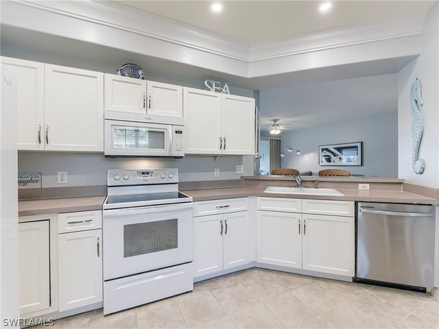 9241 Spring Run BLVD 2206, Estero, FL 34135