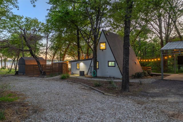 8049 Lakeview Drive, Quinlan, TX 75474