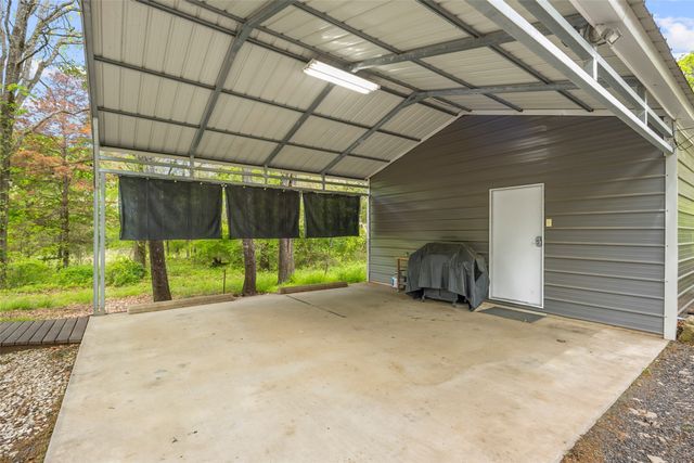 8049 Lakeview Drive, Quinlan, TX 75474