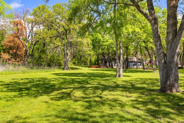 8049 Lakeview Drive, Quinlan, TX 75474