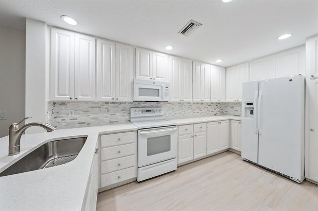 1856 Jeaga Drive, Jupiter, FL 33458