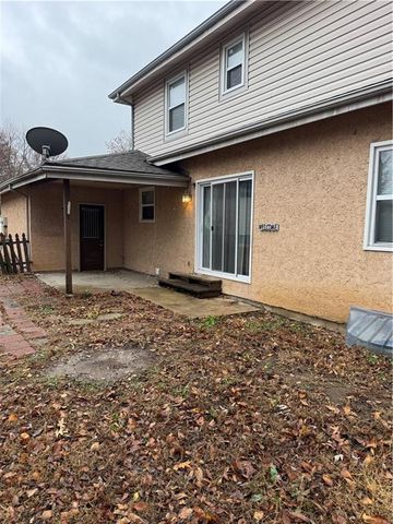 8808 E 58th Terrace, Raytown, MO 64133