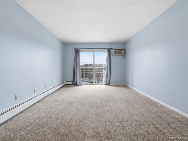 475 Baldwin Avenue 26, Rochester, MI 48307