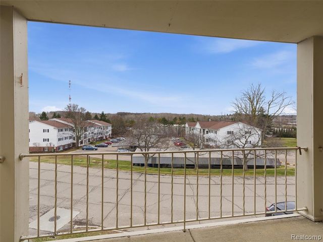 475 Baldwin Avenue 26, Rochester, MI 48307