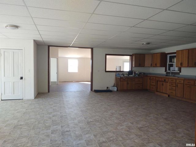 425 PIONEER Lane, Vienna, IL 62995