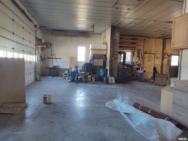 425 PIONEER Lane, Vienna, IL 62995