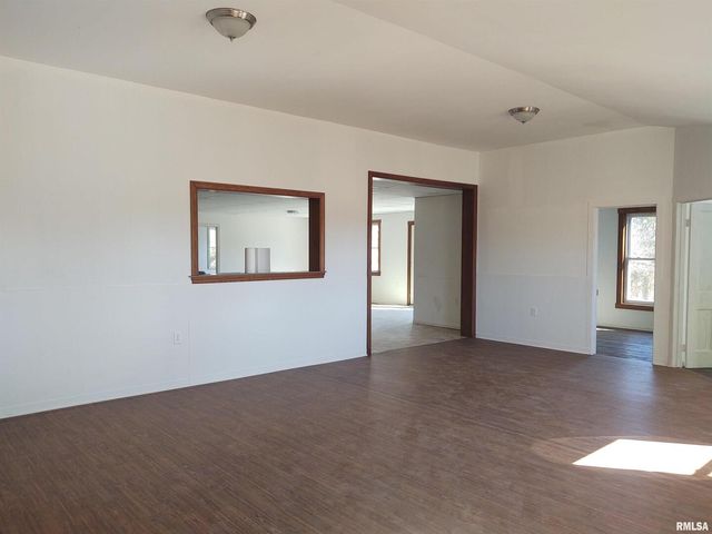 425 PIONEER Lane, Vienna, IL 62995