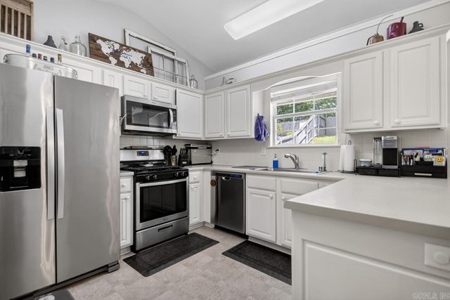 900 Elkhart Loop, Bryant, AR 72022