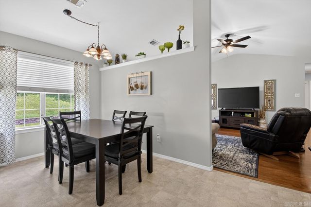 900 Elkhart Loop, Bryant, AR 72022
