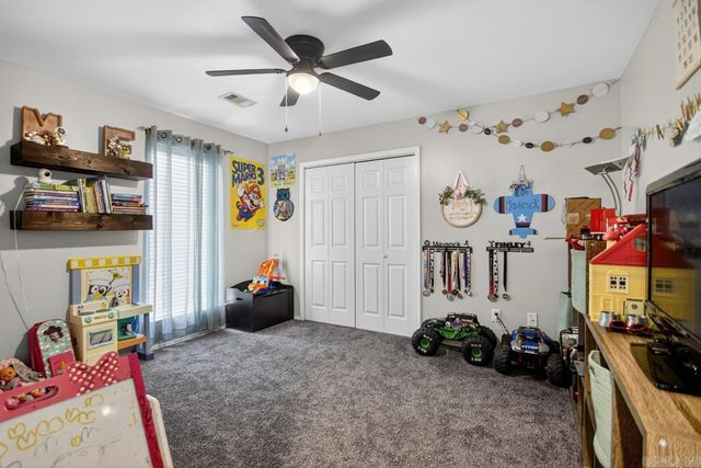 900 Elkhart Loop, Bryant, AR 72022