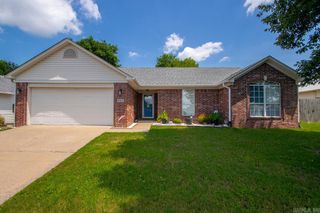 900 Elkhart Loop, Bryant, AR 72022