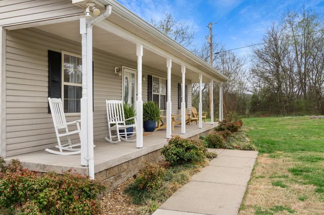 15541 Cainsville Rd, Milton, TN 37118