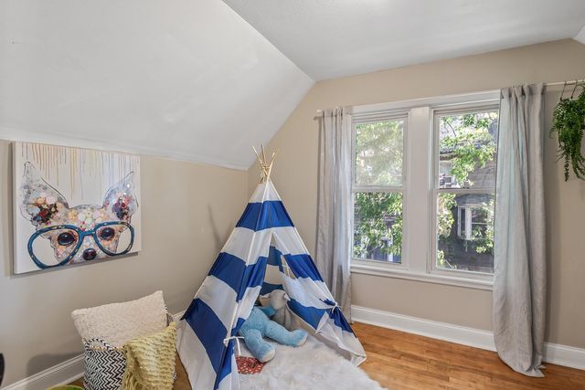 609 Jessamine Avenue E, Saint Paul, MN 55130