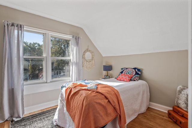 609 Jessamine Avenue E, Saint Paul, MN 55130