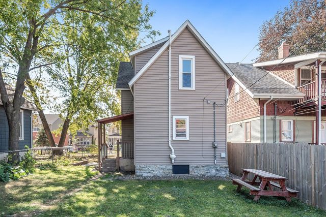 609 Jessamine Avenue E, Saint Paul, MN 55130