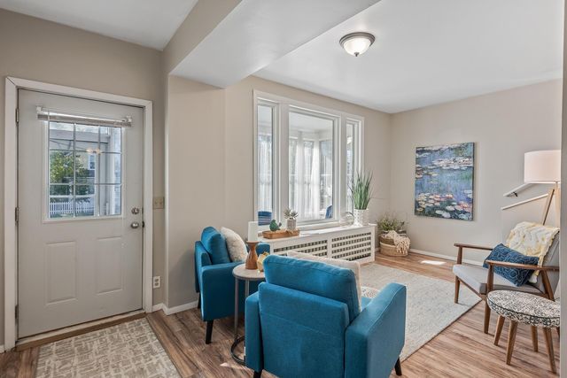 609 Jessamine Avenue E, Saint Paul, MN 55130