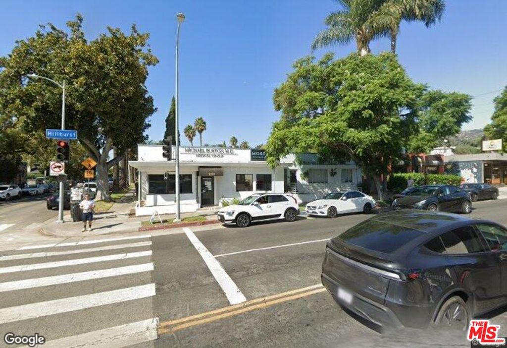Image 1 of property listing at 2101 Hillhurst Ave, Los Angeles, CA 90027