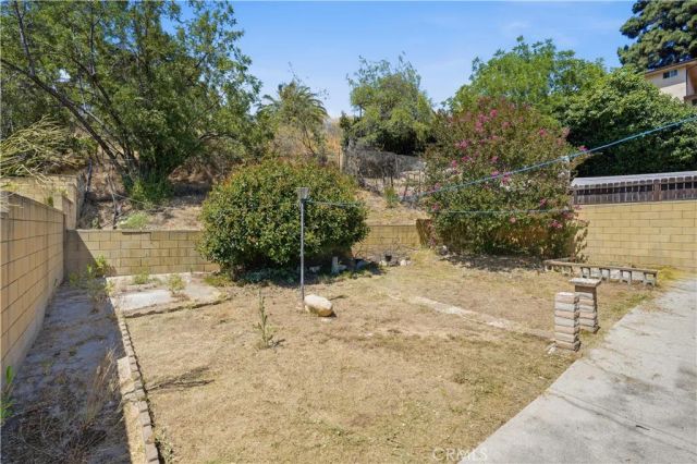 5943 Benner, Los Angeles, CA 90042