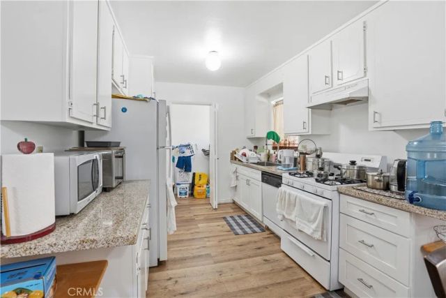 5943 Benner, Los Angeles, CA 90042