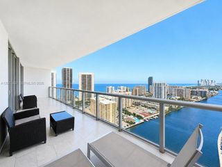 2600 E Hallandale Beach Boulevard T3203, Hallandale Beach, FL 33009
