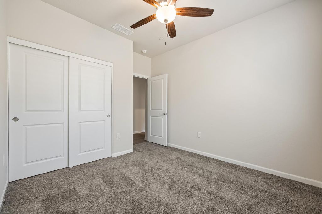 Image 12 of property listing at 4182 N Tisha Avenue, Fresno, CA 93723