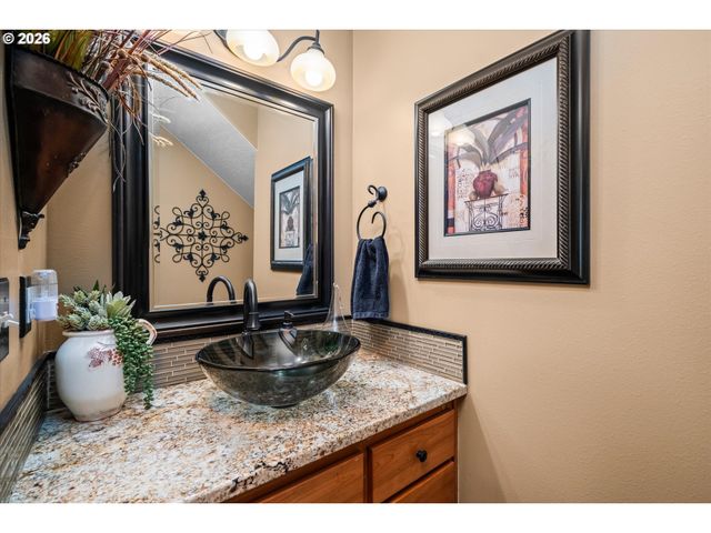 2309 35TH St, Springfield, OR 97477