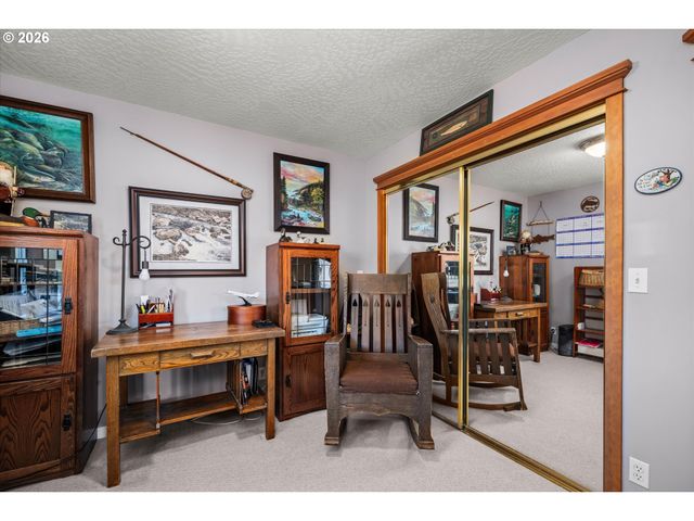 2309 35TH St, Springfield, OR 97477