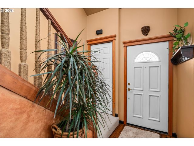 2309 35TH St, Springfield, OR 97477