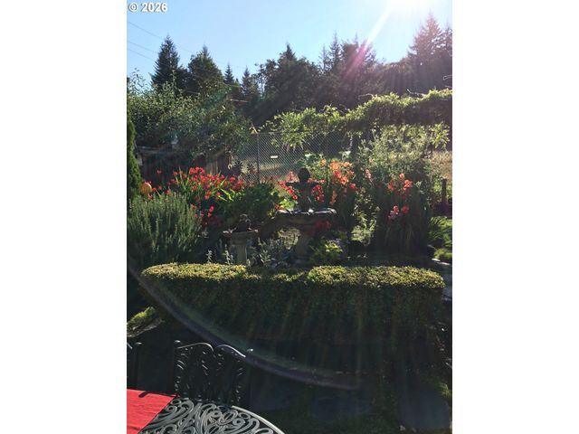 2309 35TH St, Springfield, OR 97477