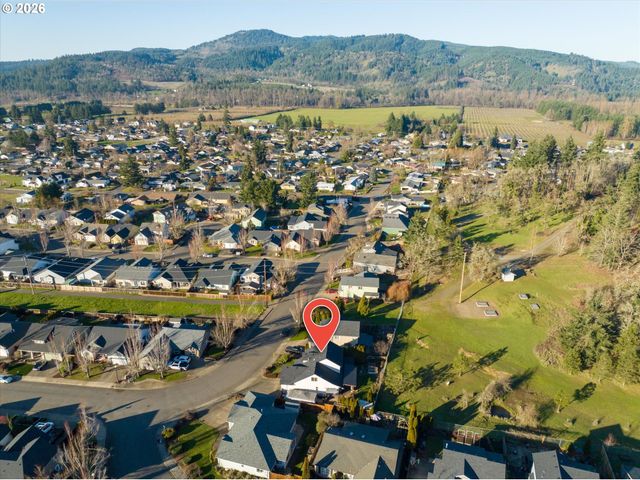 2309 35TH St, Springfield, OR 97477