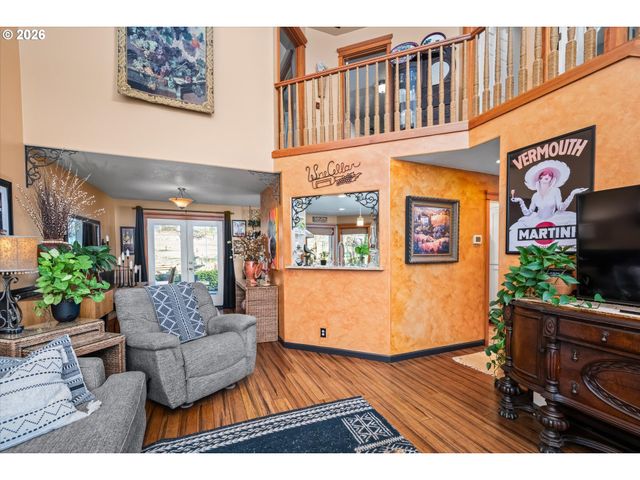 2309 35TH St, Springfield, OR 97477