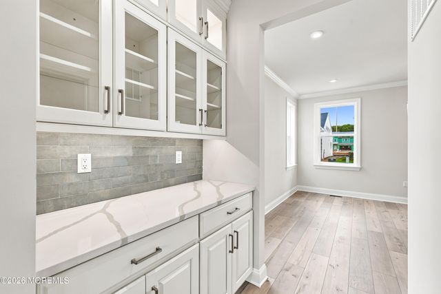 55 Mitchell Court, Manalapan, NJ 07726