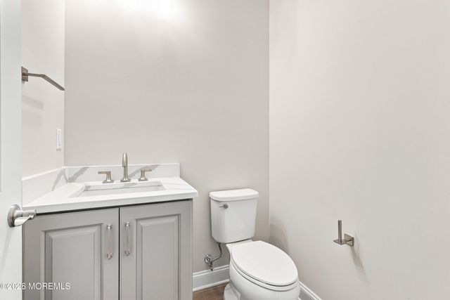 55 Mitchell Court, Manalapan, NJ 07726
