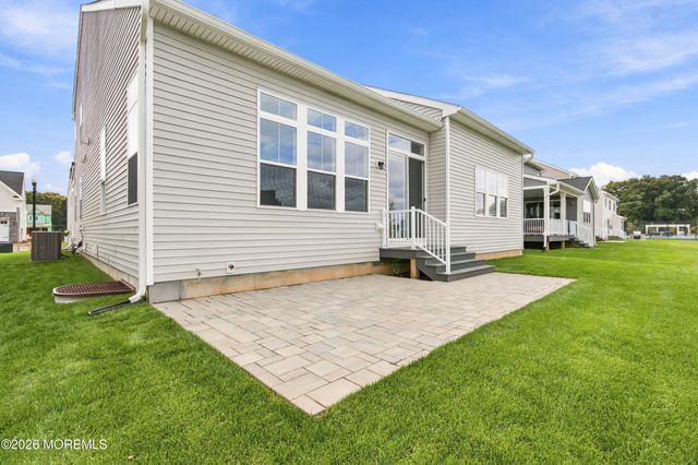 55 Mitchell Court, Manalapan, NJ 07726