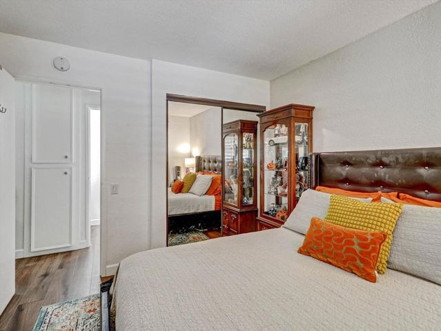 701 Los Felices Circle W 114, Palm Springs, CA 92262