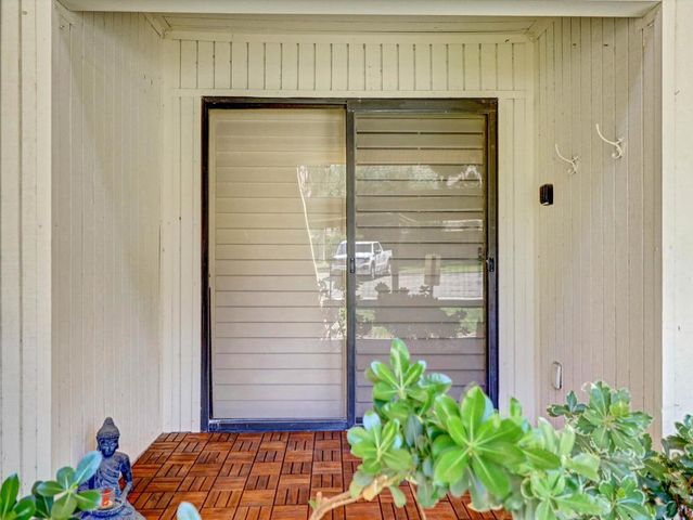 701 Los Felices Circle W 114, Palm Springs, CA 92262