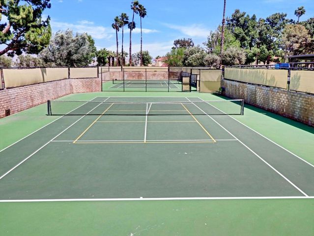 701 Los Felices Circle W 114, Palm Springs, CA 92262