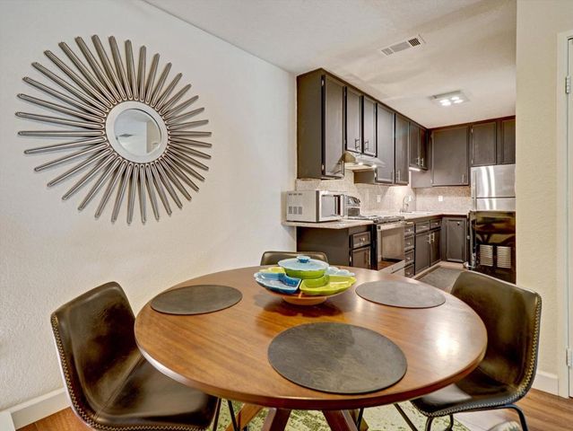 701 Los Felices Circle W 114, Palm Springs, CA 92262