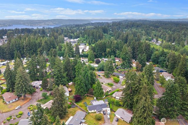 2010 Ponderosa Drive SE, Port Orchard, WA 98366